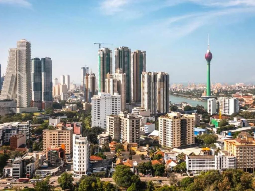 galle-face-beach-seen