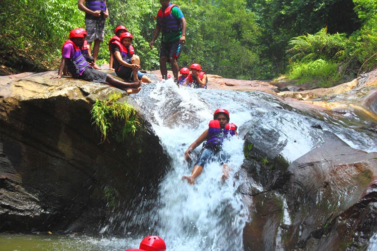 Stream Sliding & Canyoning